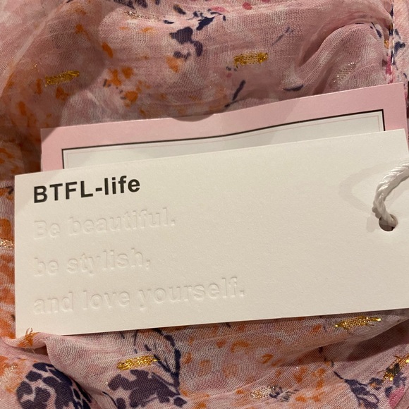 BTFL-LIFE TOP NWT - Picture 6 of 9